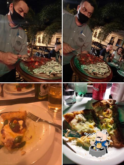 Comida em Pizzaria Família Duarte - Centro