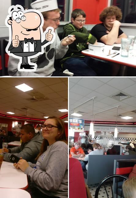 Steak 'n Shake in Zanesville Restaurant menu and reviews
