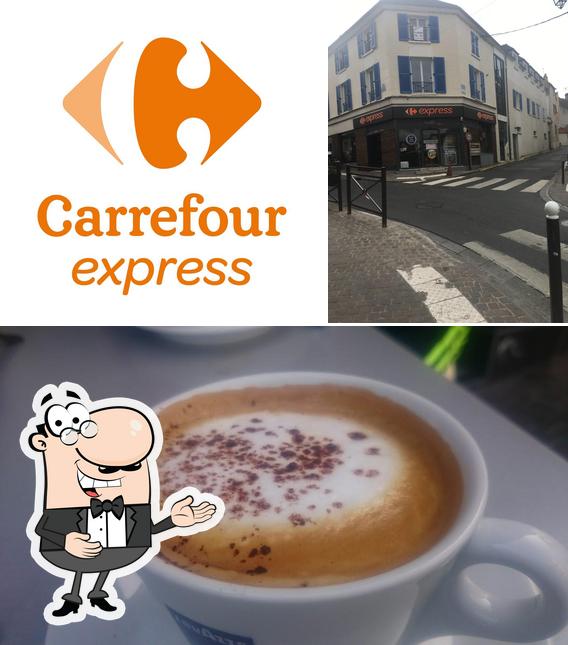 Regarder cette photo de Carrefour Express