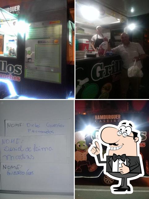 Here's a picture of Grillo's Lanches