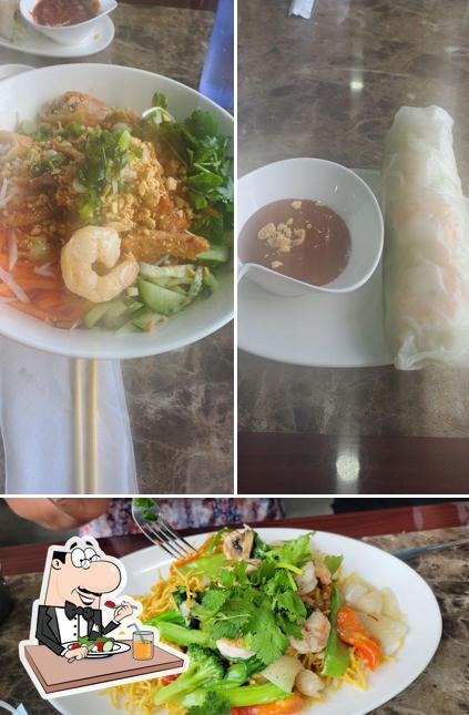 Pho 102, 5765 Littlerock Rd SW #113B in Tumwater - Restaurant menu and ...