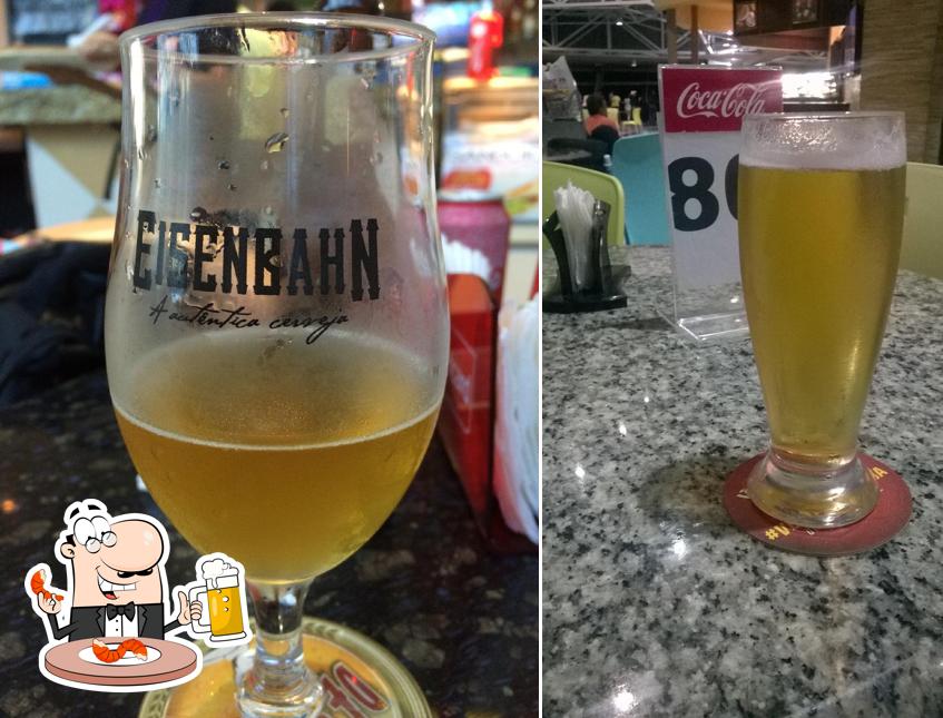 Peça um copo de cerveja leve ou escura