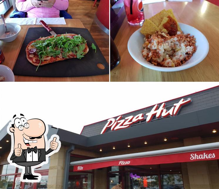 Pizza Hut, Fife Leisure Scheme, Whimbrel Pl in Dunfermline Restaurant