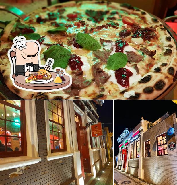 Peça pizza no Fornneros Rio Negro