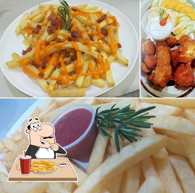 Experimente cbatatas fritas francesas no Jantinha Máster Grill,s