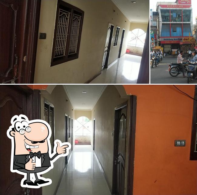 Kanaka Durga Hotel