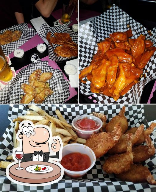 Village Tavern, 9459 Main St in Mill Creek American restaurant menu and reviews