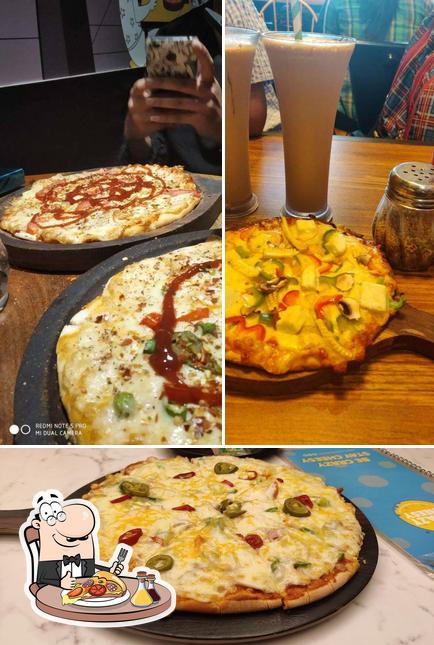 Crazy Cheesy Sadashiv Peth, Pune, Khau Galli - Restaurant menu and reviews