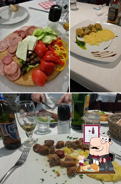 Ordina i piatti di carne a Ristorante Casa Românească