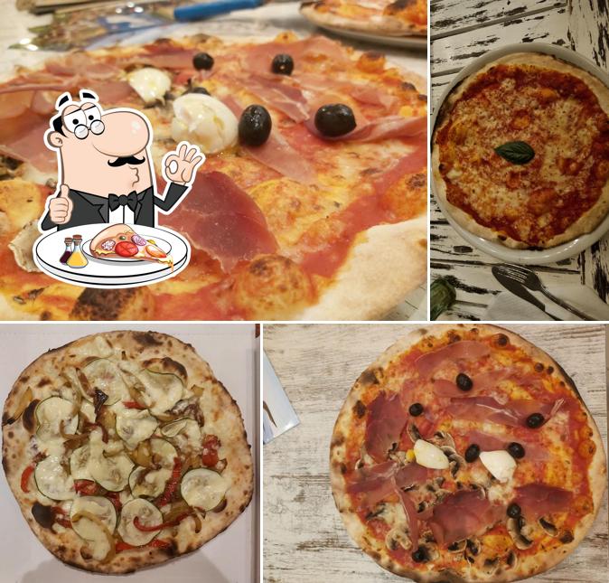 Scegli tra le svariate varianti di pizza