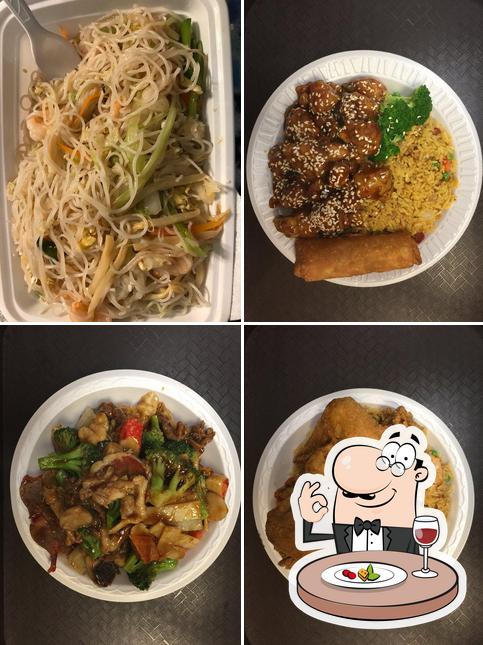 Еда в "Yang's Kitchen Chinese Restaurant"
