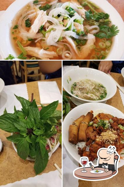 Food at Phở Vie II Restaurant