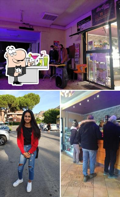 Ecco una foto di Tizio Bar