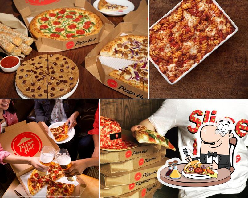 Pizza Hut in Urbana Restaurant menu and reviews