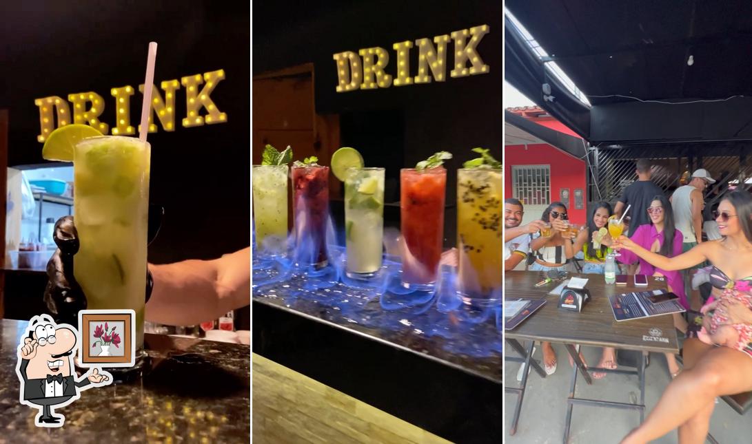 O interior do Brasa Lounge Bar