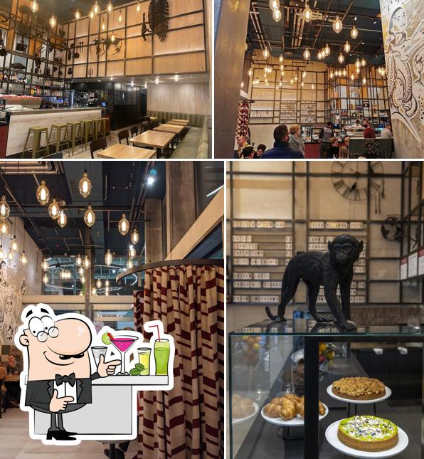 Leon's Loft - Coffee, Bar & Grill