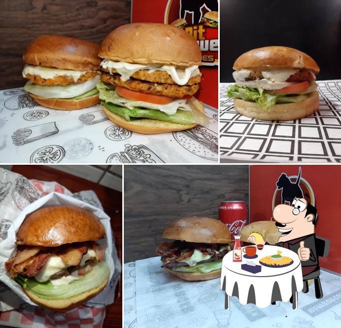 Os hambúrgueres do Pit Burguer Lanches (lanches tradicionais, gourmet, vegetariano e vegano) irão saciar uma variedade de gostos