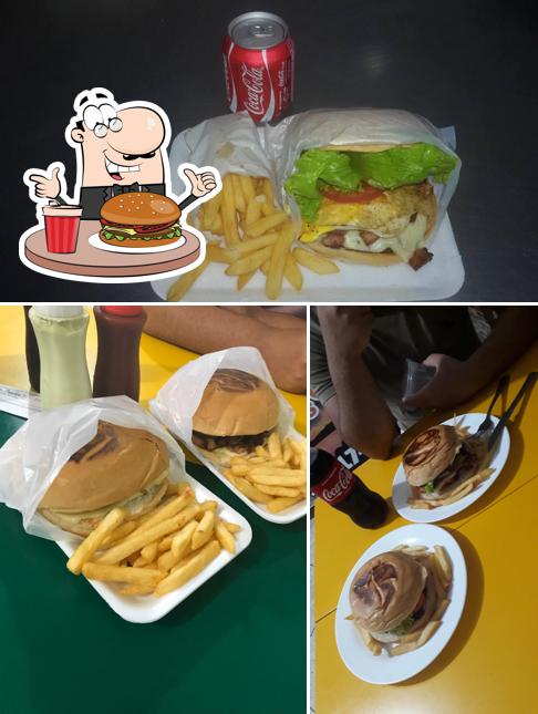 Os hambúrgueres do Paraíso's Lanches irão saciar uma variedade de gostos