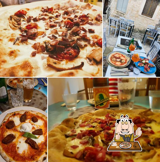Ordina tra le svariate varianti di pizza