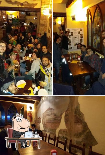 Gli interni di St.John'S Pub