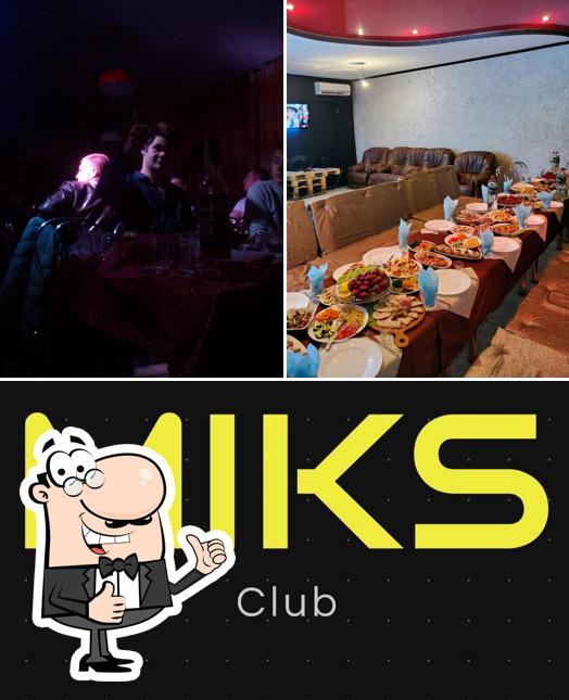 Look at this image of Miks club