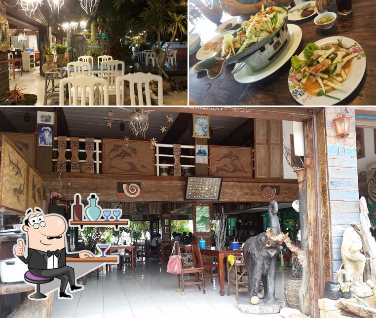 The picture of ร้านอาหารทิวตาล’s interior and food