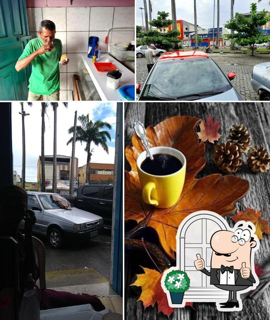 Veja imagens do exterior do Café Popular