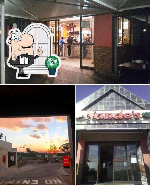 L'extérieur de Nando's Leaping Frog Drive Thru