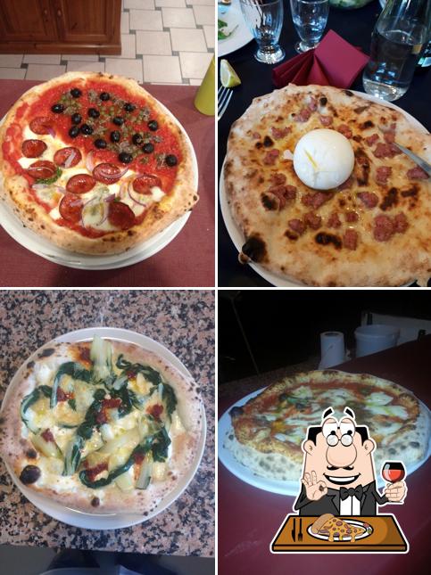 Scegli una pizza a Pizzeria Trattoria Pommodoro