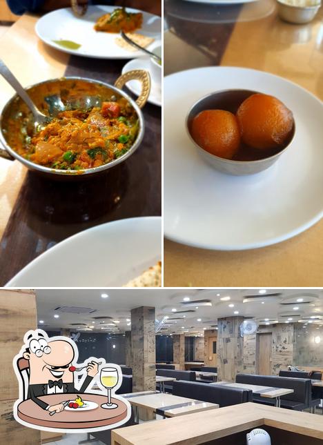 The photo of food and interior at Sangam Restaurant