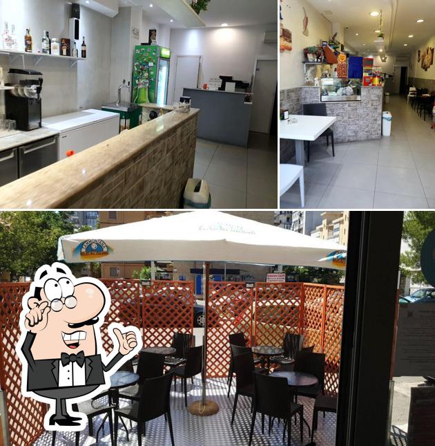 Gli interni di Coffee Bar