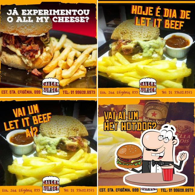 Experimente um hambúrguer no Cavern Burger