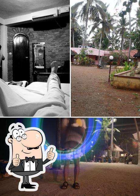 Look at this photo of Sea & Sound Resort