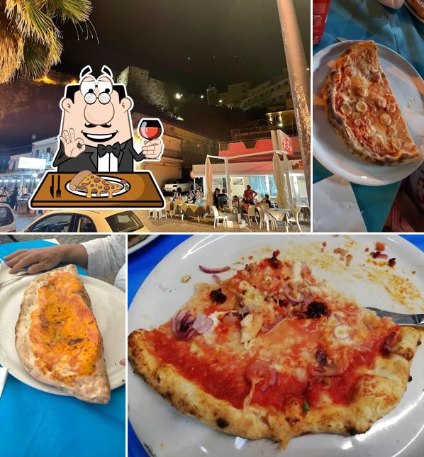 Essayez des pizzas à Moby Dick Ristorante - Pizzeria con forno a legna