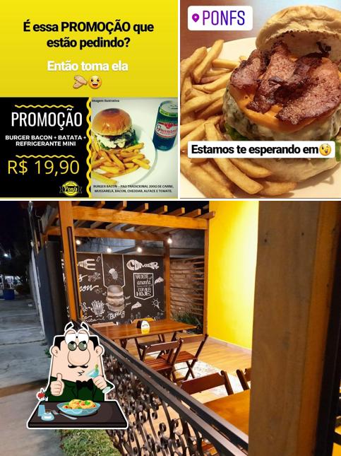 Esta é a imagem apresentando comida e interior a Ponfs Burger Hamburgueria