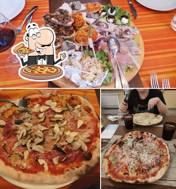 Pick pizza at Ristorante La Lanterna