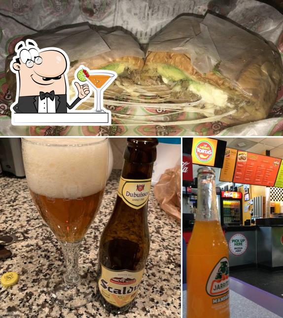 The photo of drink and food at Las Meras Tortas