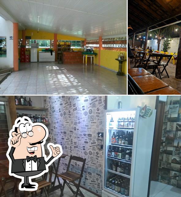 O interior do Empório Pizzaria