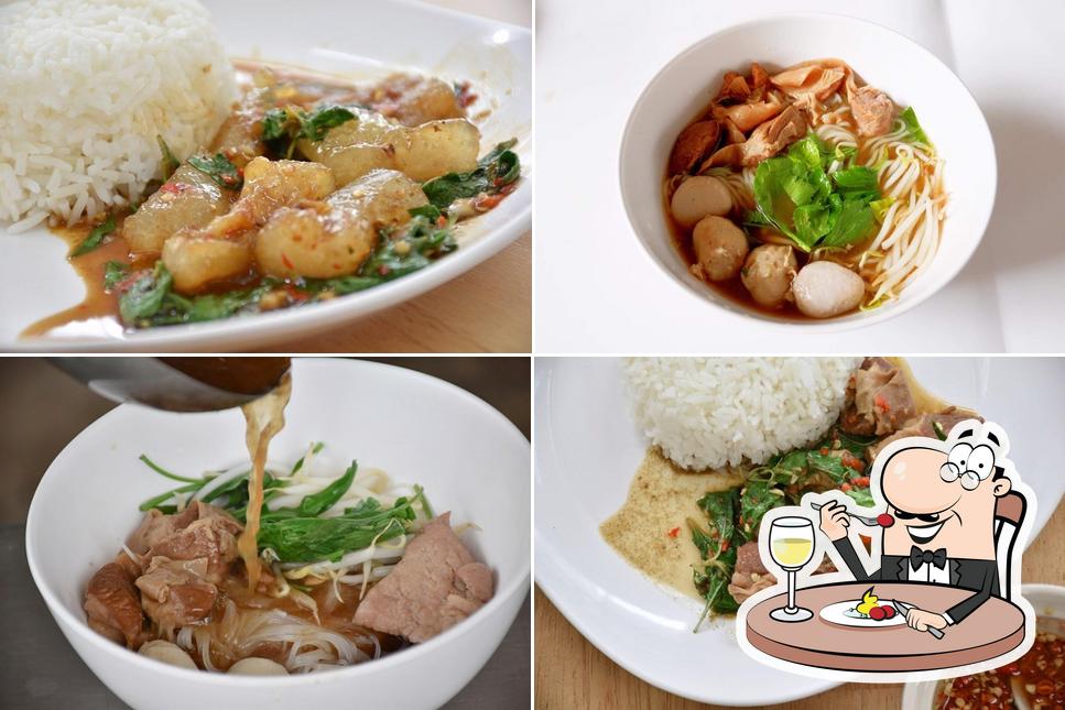 Restaurante ก๋วยเตี๋ยวหมูตุ๋น3 อ, Bangkok - Opiniones del restaurante