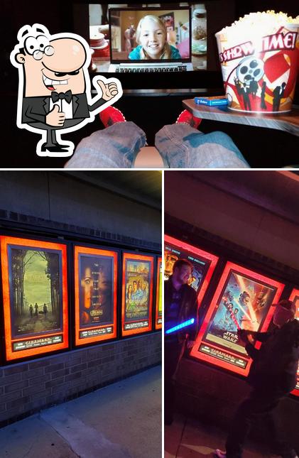 Cinemark Movie Bistro Charlotte in Charlotte - Restaurant reviews