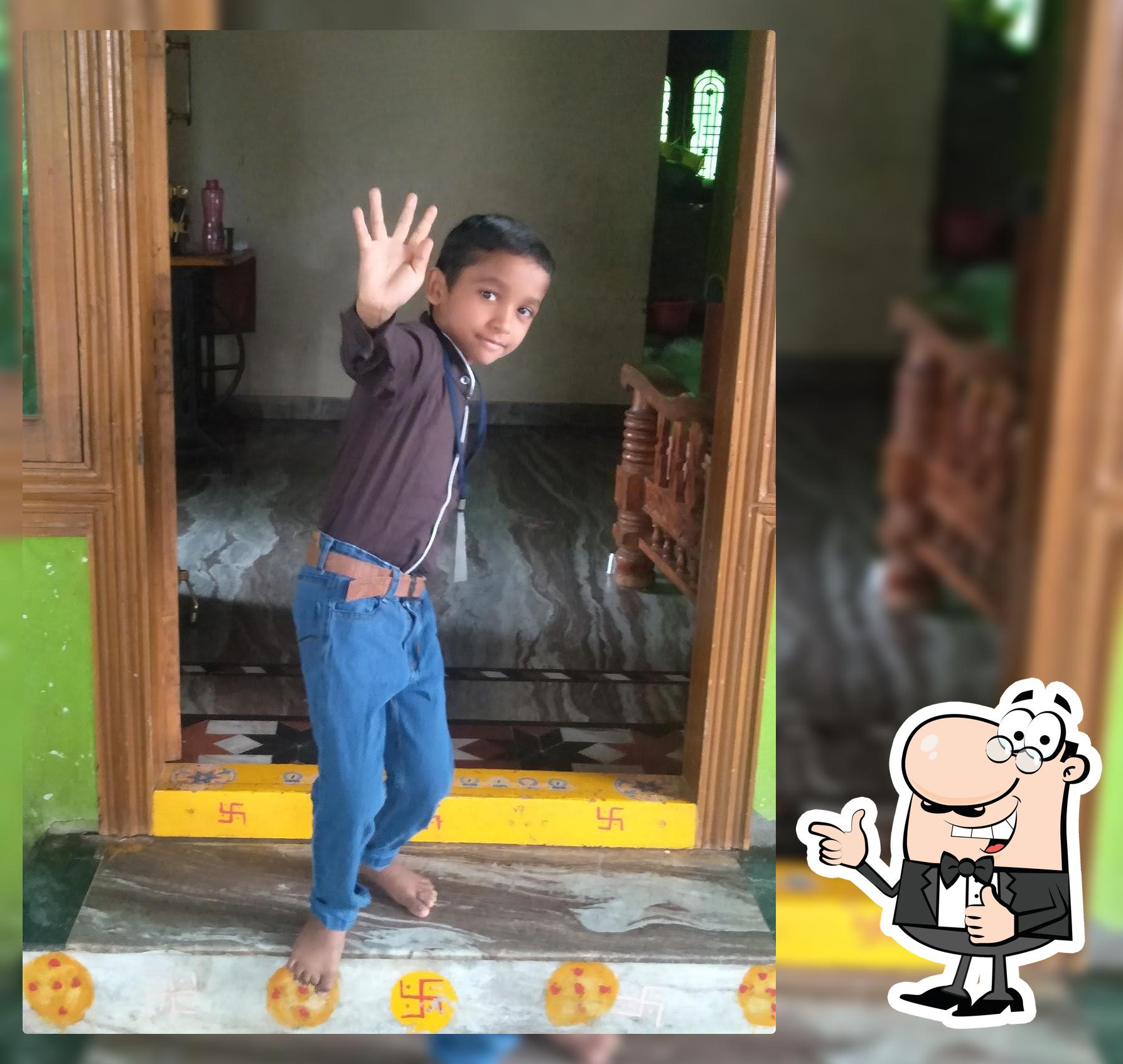 Y Vishnu Yadav Tiffin Center
