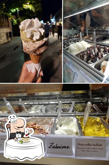 Gelateria Il Bassotto propone un'ampia varietà di dolci