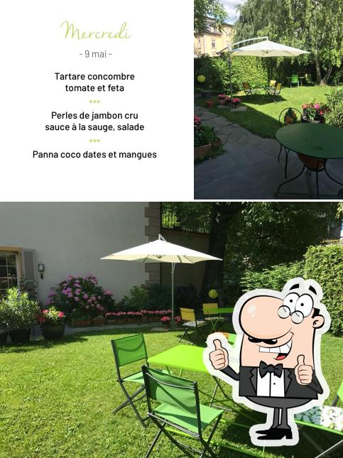 Ecco un'immagine di La Table est Mise