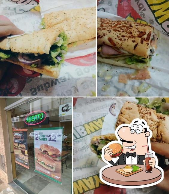 Experimente um hambúrguer no Subway