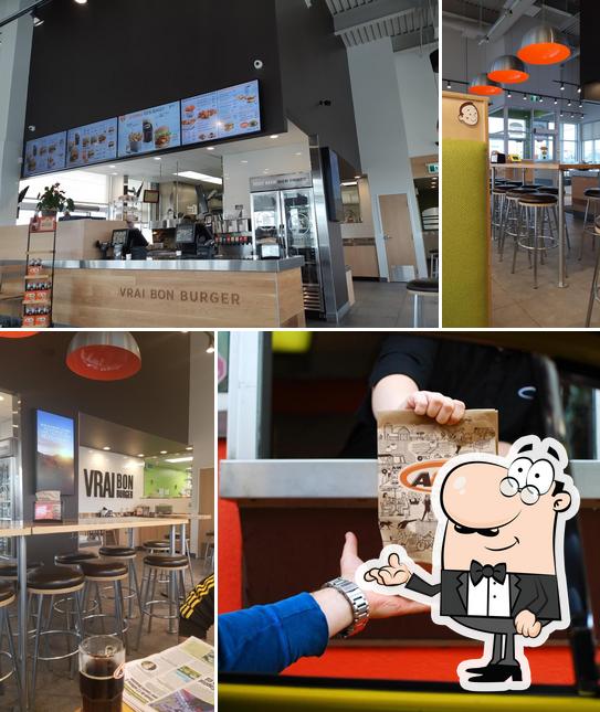 L'intérieur de A&W Canada