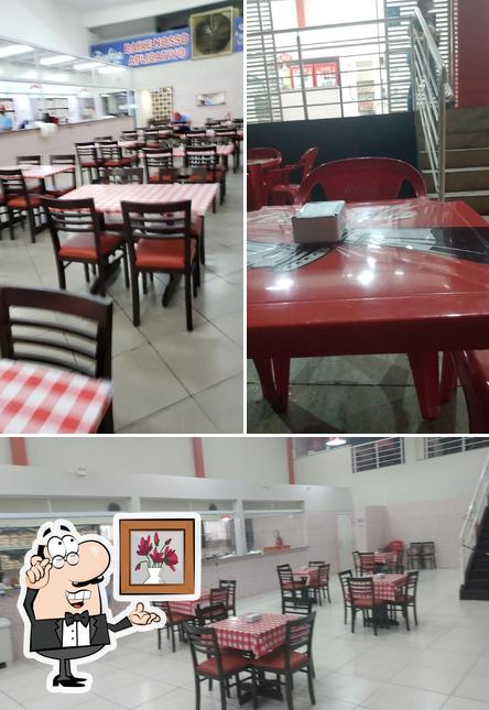 O interior do Super Barbosa Dog Wanel Ville