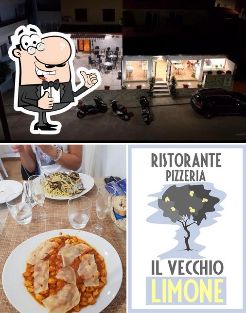 Regarder la photo de RISTORANTE VECCHIO LIMONE