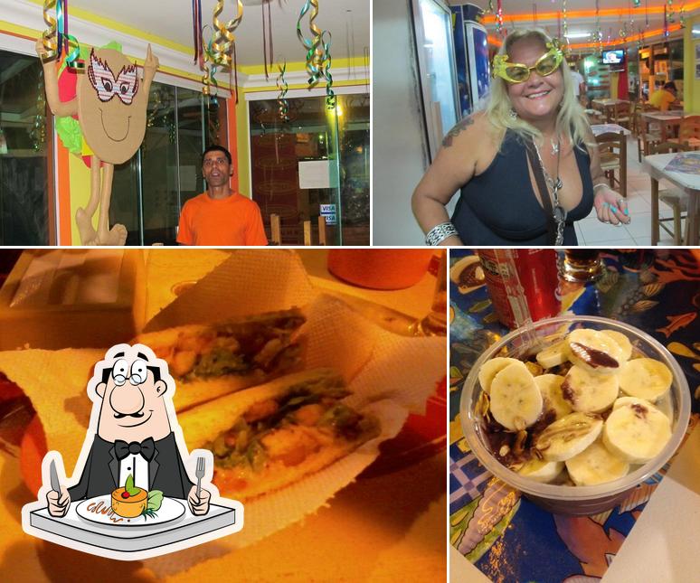 O Bar Do Marquinho se destaca pelo comida e interior
