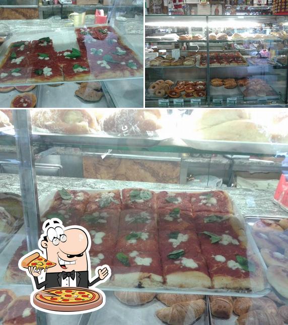 Ordina una pizza a Bar Pasticceria Zannella