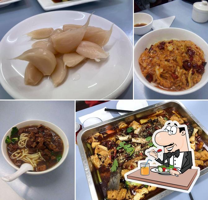 Food at China wok 乡约小馆(Riccarton)